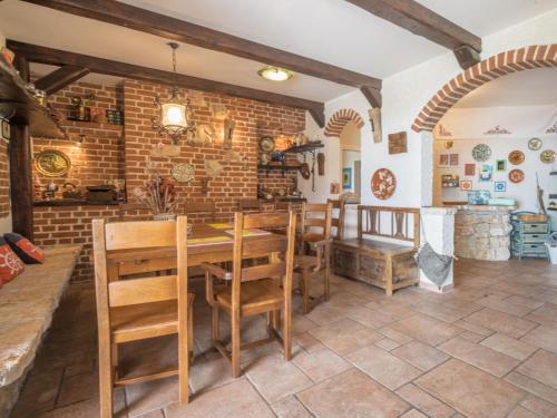 Villa Anamia by Interhome in 高斯特尼拉