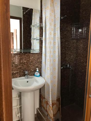 Ana-Maria Bnb