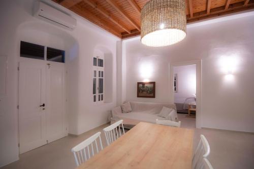 Metaxas Residence Little Venice - image 5