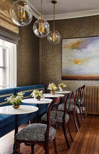 大堂, The Cliffside Inn in 新港周邊