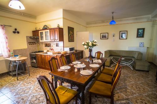  Mickey´s Thermal Apartments in Tiszakécske