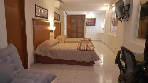 room detail thumbnail 1