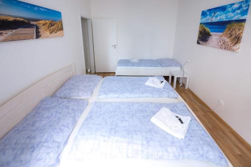 Apartments Kopečná with parking - image 14