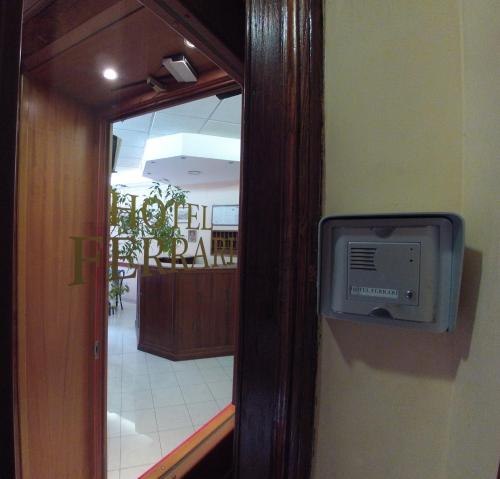 Hotel Ferrari - image 9