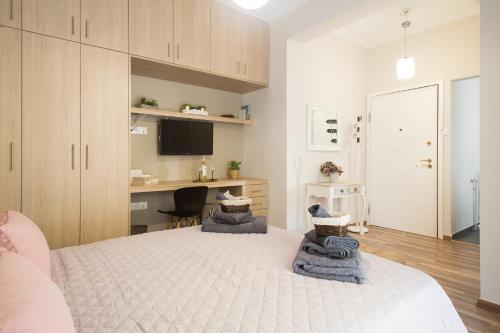  Premium double studio flat in the heart of Athens in Athen