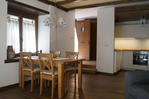 Iekārtas, Acogedora casita en el Pallars in Isila