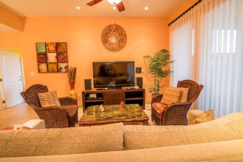 Paraiso Del Mar Resort F301 3 Bed by Casago