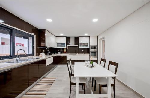 AZEITÃO DAMAS VILLA (AZEITAO DAMAS VILLA) in อะเซเตา