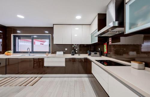 AZEITÃO DAMAS VILLA (AZEITAO DAMAS VILLA) in อะเซเตา