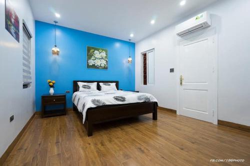 Villa image 2