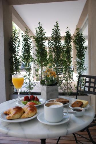 อาหารและเครื่องดื่ม, San Isidro Plaza Hotel in ซาน อีซีโดร