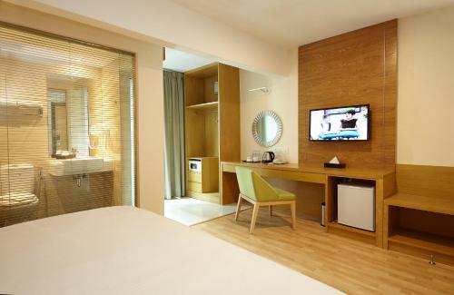 room detail thumbnail 0