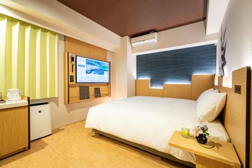 Superior Double Room image 9