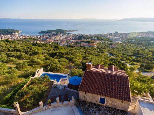 Villa Pina in Makarska private pool - image 2