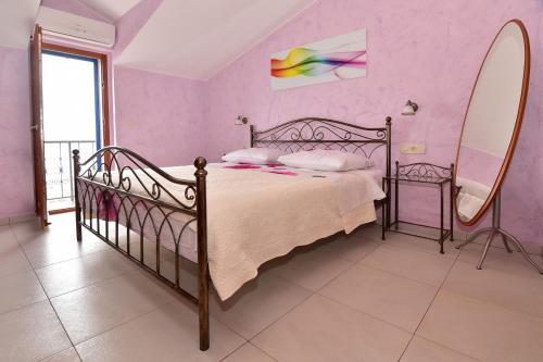 Villa Pina in Makarska private pool - image 5