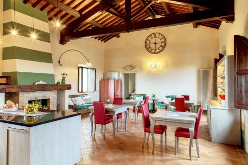Il Mastio di Spedaletto Relais Room Type - Deluxe King Room
