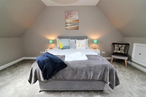 Signature- Glenboig House