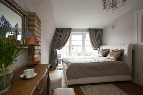 Maple Tree Apartment