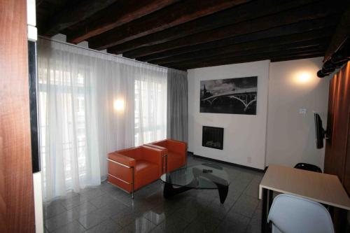 Amosa Liège City Centre Apart Regence 10 - image 2