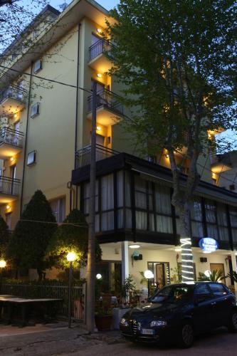 Hotel Busignani - image 2
