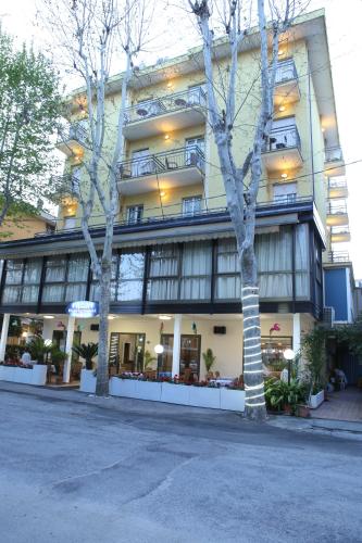 Hotel Busignani - main image
