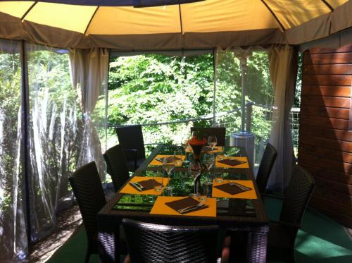 บริการและสิ่งอำนวยความสะดวก, Hotel Restaurant Les Pins logis in อาเกอโน