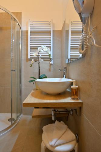 Hotel Bagliori - image 9