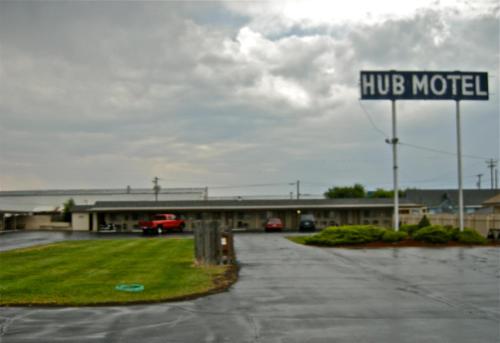 Hub Motel