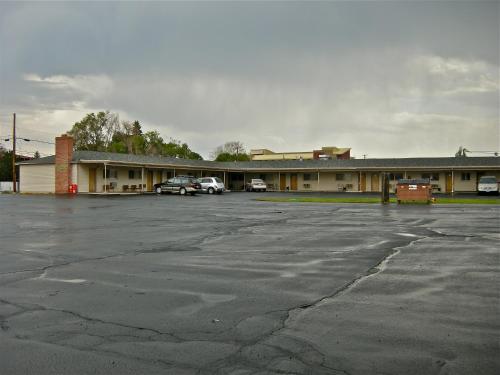 Hub Motel 4