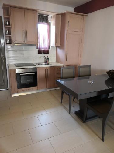 2 twin beds, 1 sofa bed