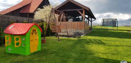 Spēļu laukums, Apartman Zatura in Šuňava