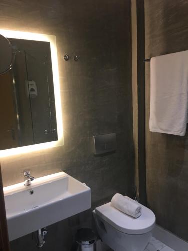 Standard Single Room with Shower