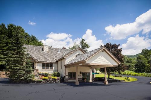 Best Western Inn & Suites Rutland/Killington