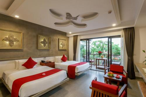 Deluxe Twin Room image 4