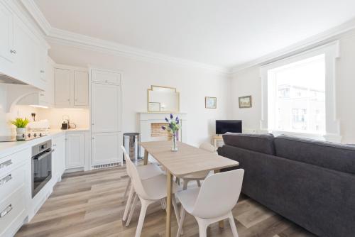 Henrietta Suites City Centre - image 11