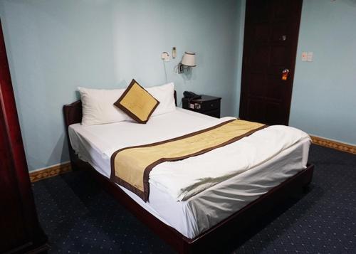 1 queen bed