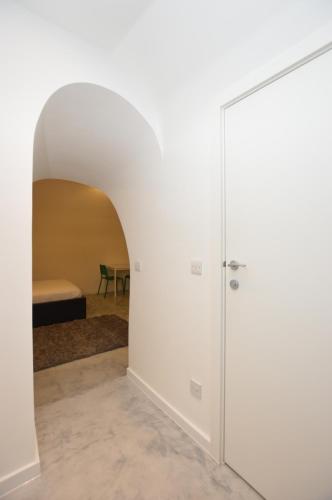 NoHo 132 Serviced Apartments by Concept Apartments - Tap to explore photos