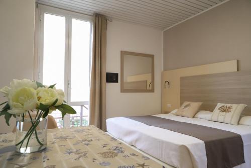 Hotel Residence La Palma - Tap to explore photos