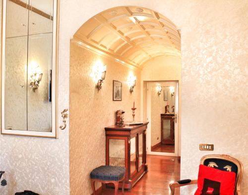 Di Rienzo Pantheon Palace 3