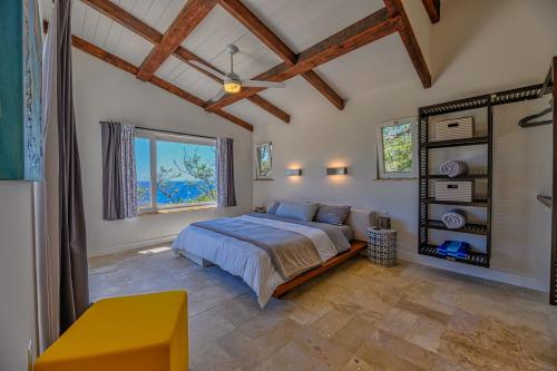 Villa Topaz Above West Bay with 180 degree views!