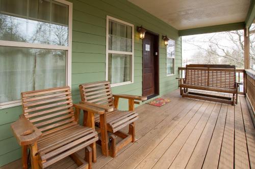 The Dahlonega Square Hotel