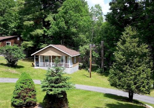 Rock Castle Resort in Lake George, USA