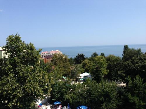 Vezhen Hotel - Free Parking - image 7