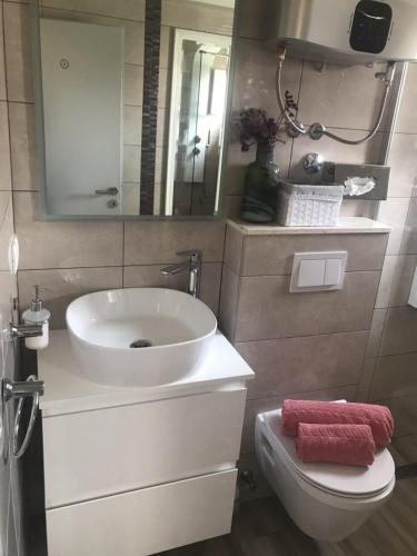 Apartment Beg - image 4