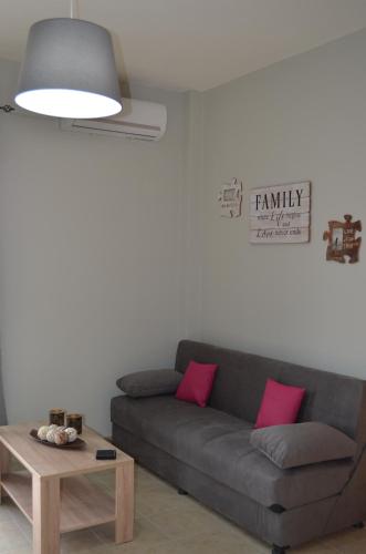  Alexandro's Apartment in Souda