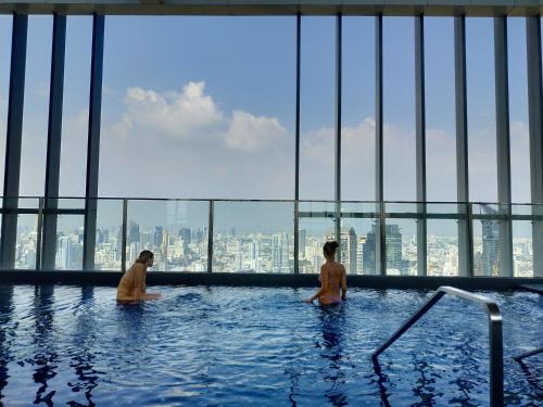 Rooftop pool gym luxury cozy condo @Park24 near BTS Rooftop pool gym luxury cozy condo @Park24 near BTS