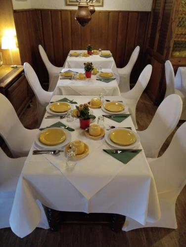 Food and beverages, Landhotel Burkartsmuhle in Hofheim am Taunus