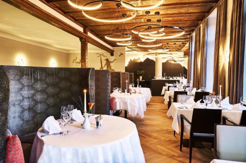 Restaurant, Steigenberger Grandhotel Belvedere in Davos