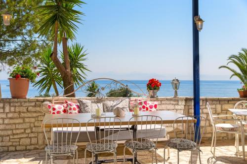 Aurora Beach , Pension in Agios Ioannis Peristeron