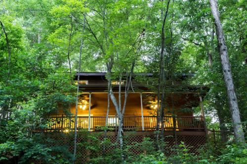 2 Bed 2 Bath Vacation home in Whittier V in Whittier, USA